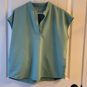 Figs scrub set, Jade, medium rafaela top, large yola bottoms